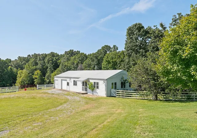 Photo 2 of Multi family home for sale at 1340 Roe Wafford Rd, Marion, KY 42064 | MLS# 26023829 | Listing updated on 2026-08-31