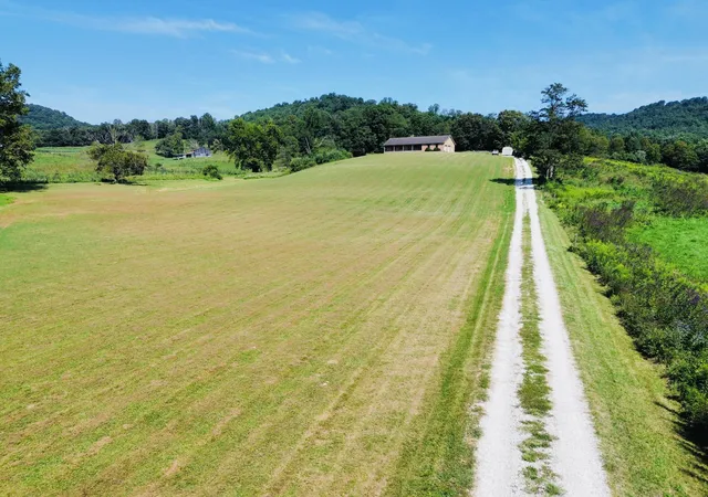 Photo 3 of Single family home for sale at 3810 Ky 9, Vanceburg, KY 41179 | MLS# 26023868 | Listing updated on 2026-09-21