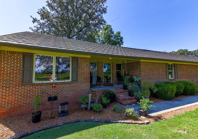Photo 4 of Single family home for sale at 345 Kentucky 381, Sedalia, KY 42079 | MLS# 26023862 | Listing updated on 2026-08-31