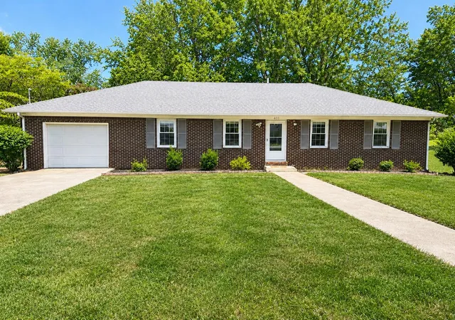 Photo 1 of Single family home for sale at 403 Fairlane Dr, Mayfield, KY 42066 | MLS# 26023882 | Listing updated on 2026-09-03