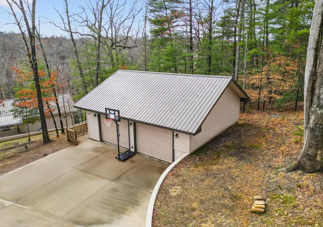 Photo 2 of Sale Pending at 205 Hart Ln, Belton, KY 42324 | MLS# 26023881 | Listing updated on 2026-09-08