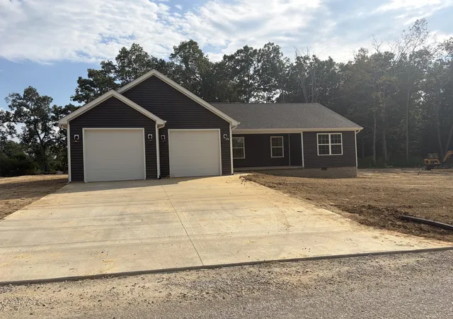 Single family home for sale at 2029 Barton Ml Rd, Corbin, KY 40701 | MLS# 26023887 | Listing updated on 2026-09-16