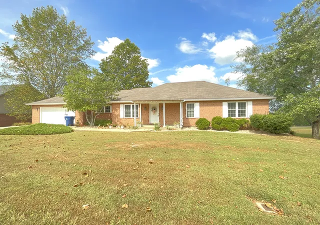 Single family home for sale at 71 Horizon Hl Dr, Somerset, KY 42503 | MLS# 26024842