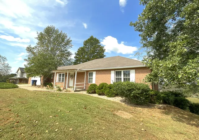 Photo 3 of Single family home for sale at 71 Horizon Hl Dr, Somerset, KY 42503 | MLS# 26024842 | Listing updated on 2026-10-30