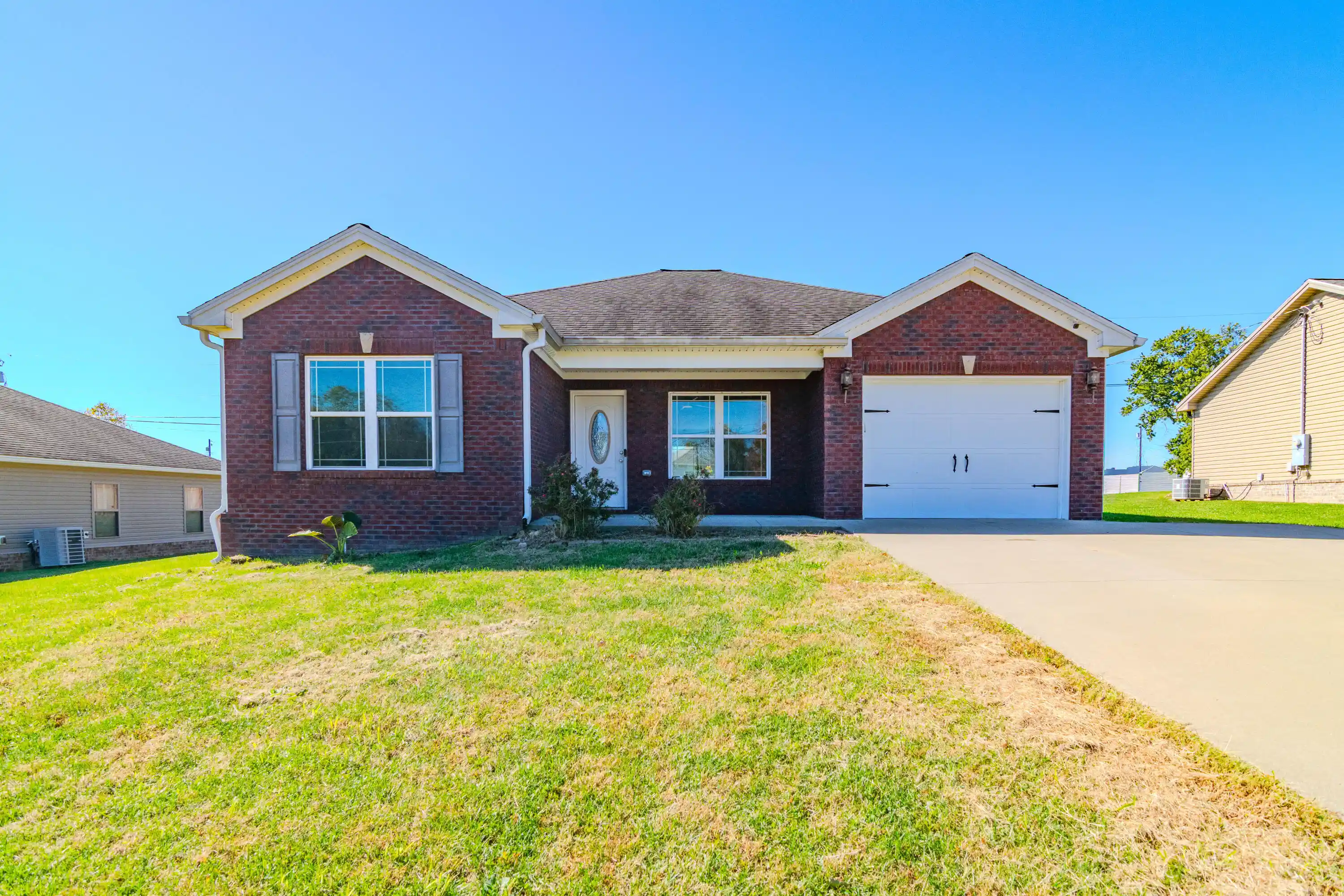 Photo 1 of Single family home for sale at 9 Lynn Dr, Lawrenceburg, KY 40342 | MLS# 26028463 | Listing updated on 2026-10-26