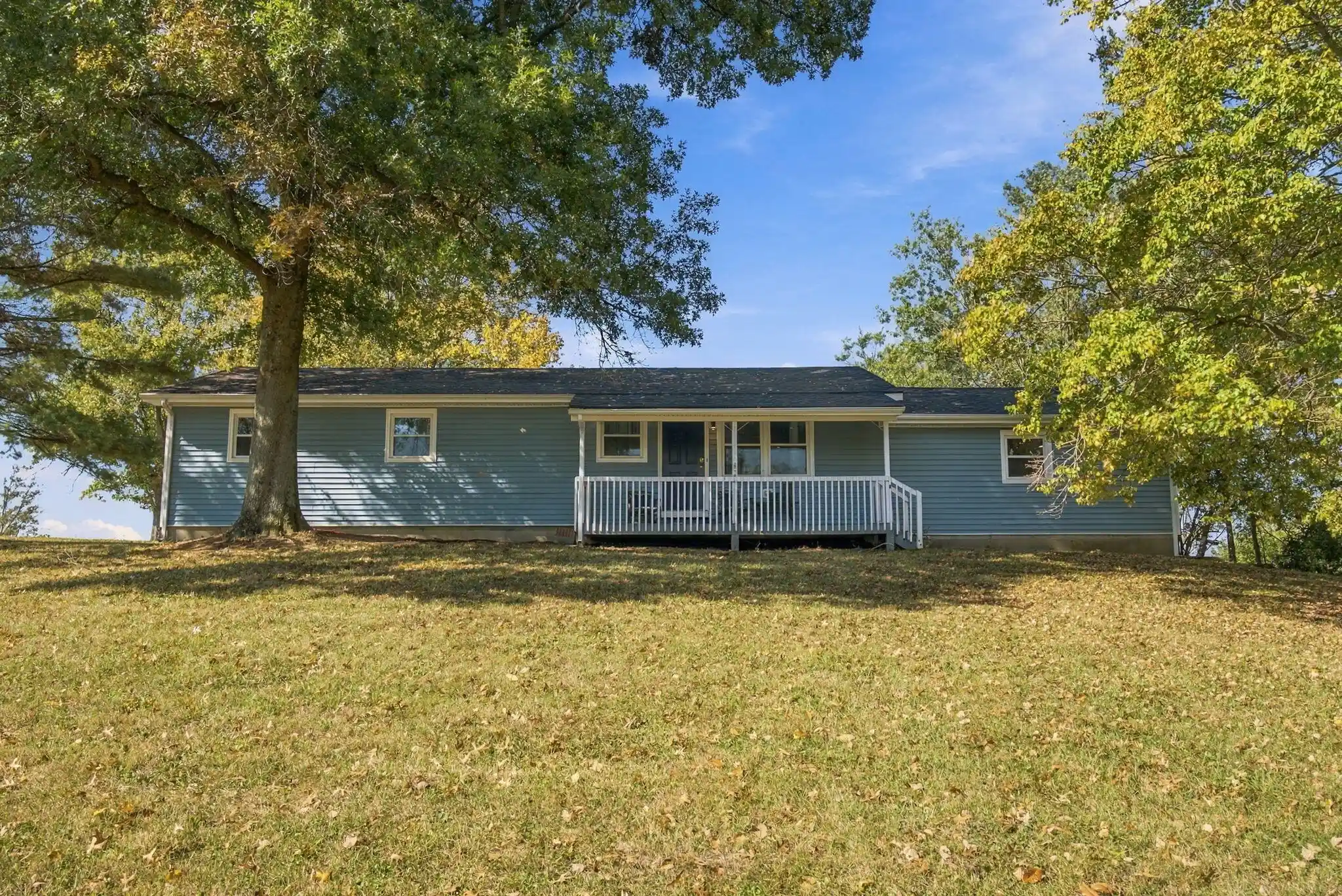 Single family home for sale at 1857 Leesburg Newtown Rd, Paris, KY 40361 | MLS# 26029449