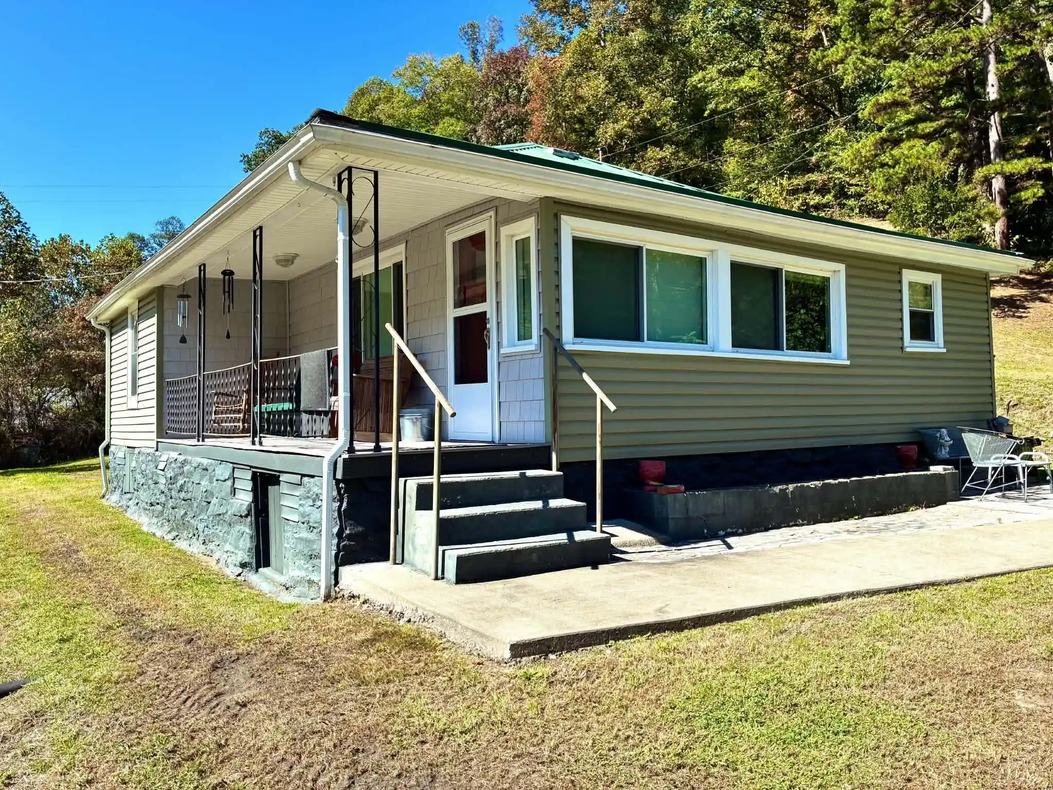 Photo 1 of Single family home for sale at 3063 Highway 522, Baxter, KY 40806 | MLS# 26029081 | Listing updated on 2026-10-21