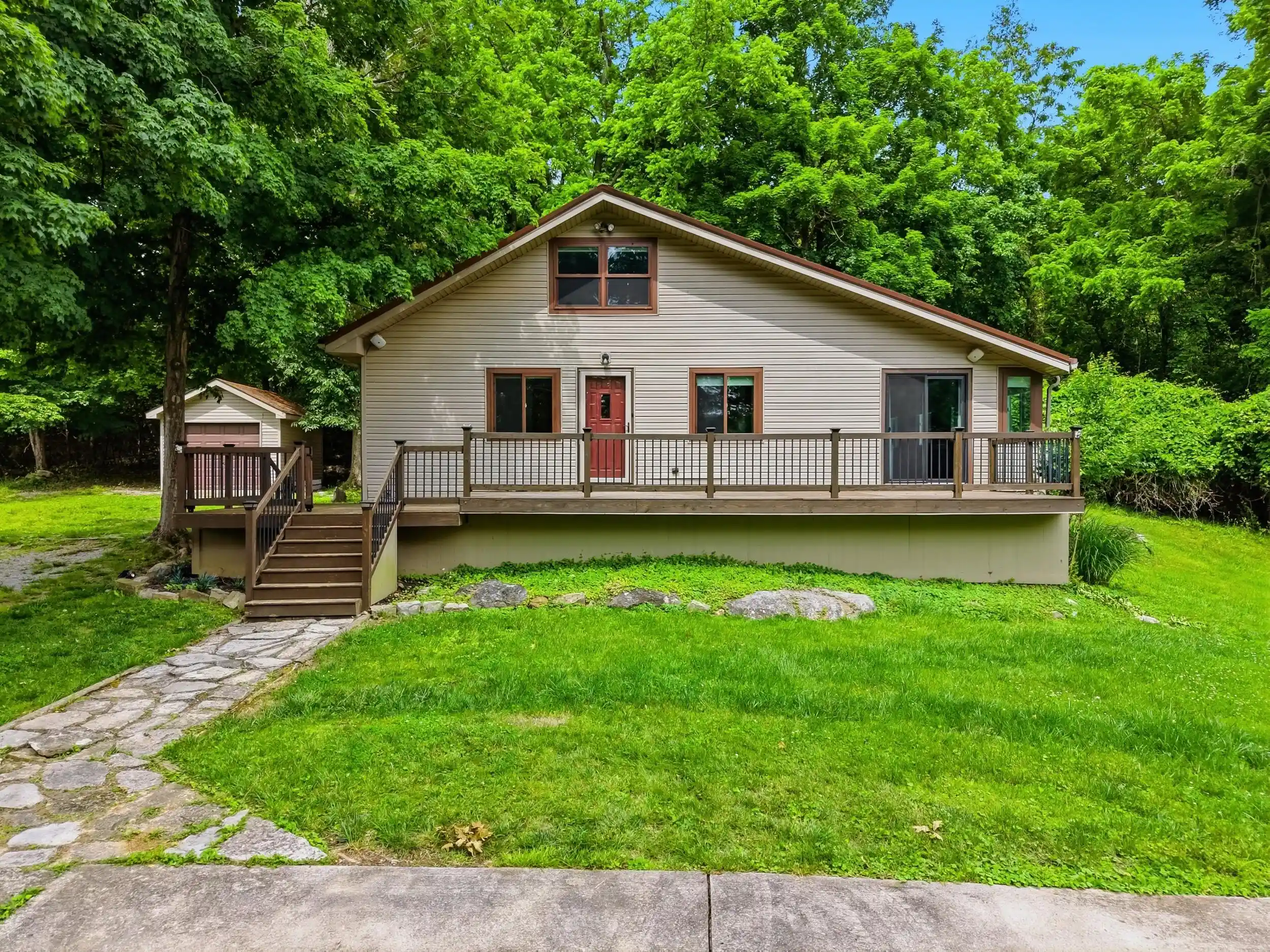 Single family home for sale at 723 Chimney Rock Rd, Harrodsburg, KY 40330 | MLS# 26029152