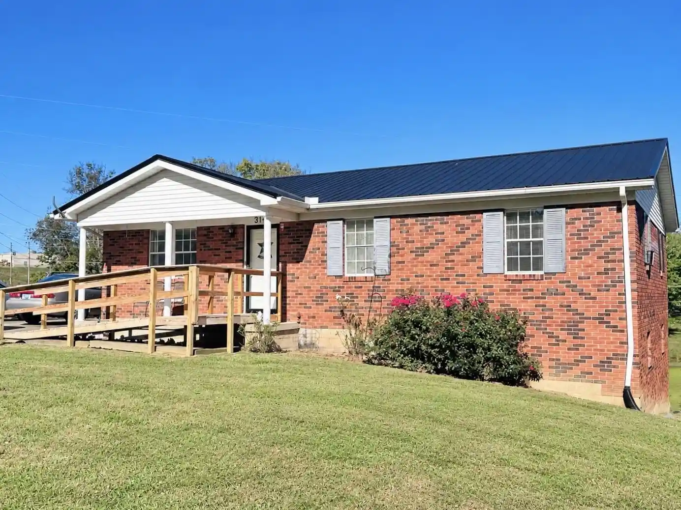 Photo 1 of Single family home for sale at 314 Lee Dr, Stanford, KY 40484 | MLS# 26029169 | Listing updated on 2026-10-28