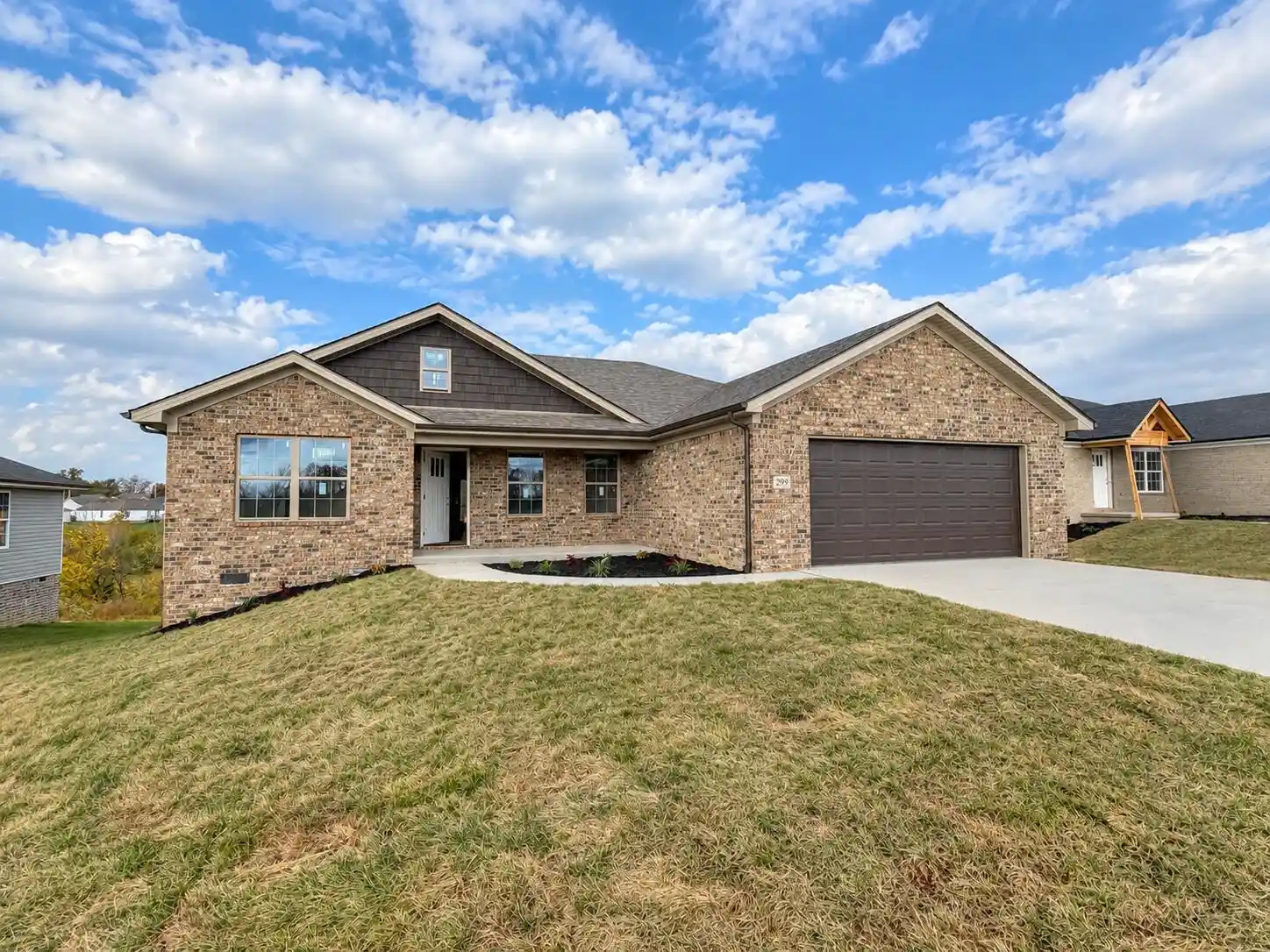 Photo 1 of Single family home for sale at 299 Stoney Crk Way, Berea, KY 40403 | MLS# 26029179 | Listing updated on 2026-10-22