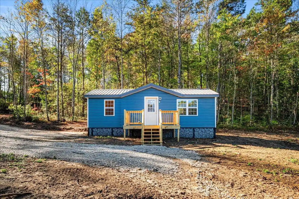 Photo 1 of Single family home for sale at 686 Watt Nantz Rd, East Bernstadt, KY 40729 | MLS# 26029186 | Listing updated on 2026-10-22