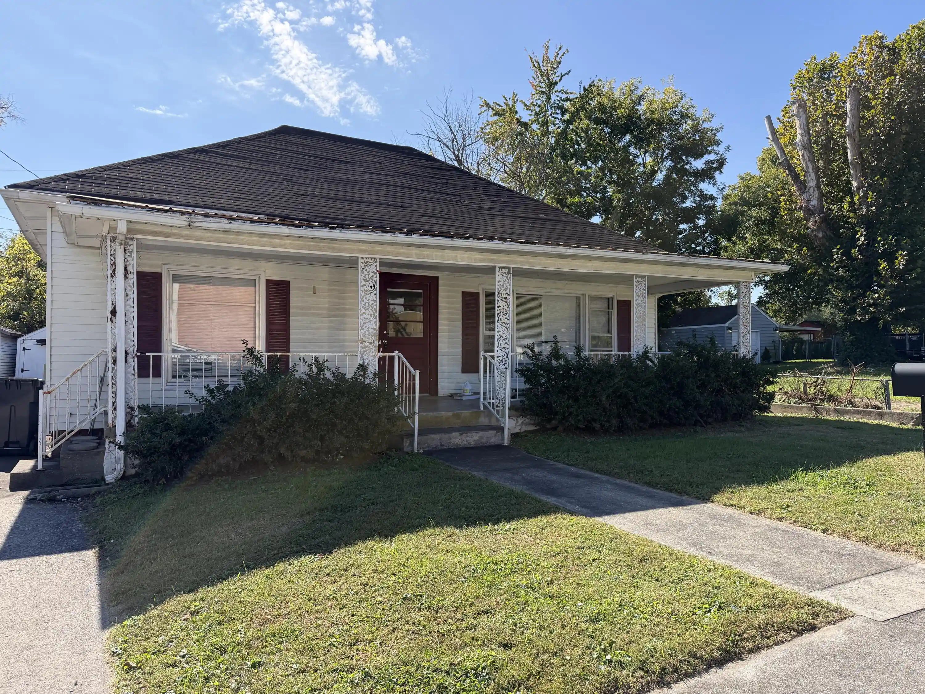 Photo 1 of Single family home for sale at 403 W 3rd Street, Corbin, KY 40701 | MLS# 26029238 | Listing updated on 2026-10-22
