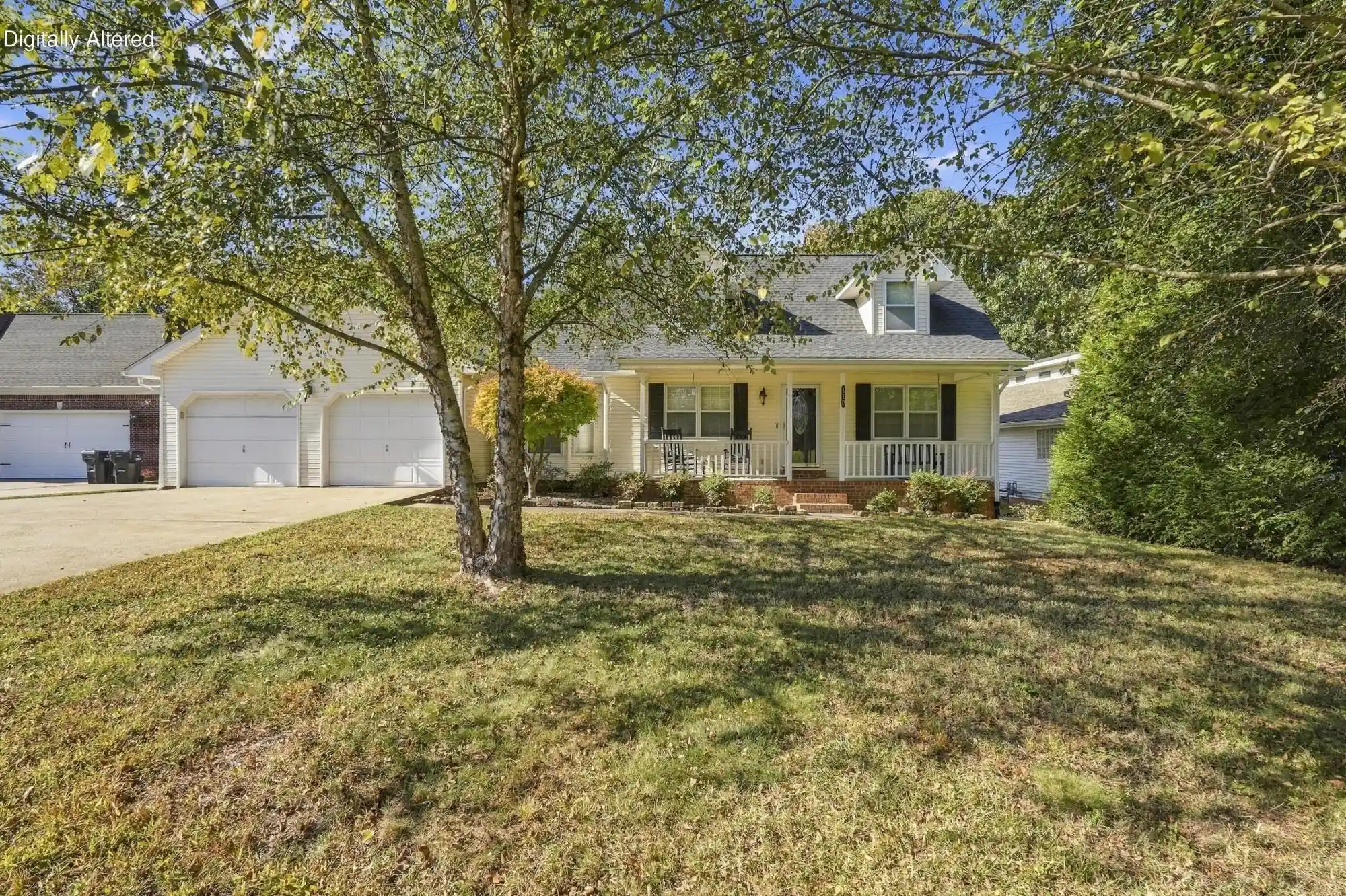 Photo 1 of Sale Pending at 110 Valiant Dr, Paducah, KY 42001 | MLS# 26029462 | Listing updated on 2026-10-28
