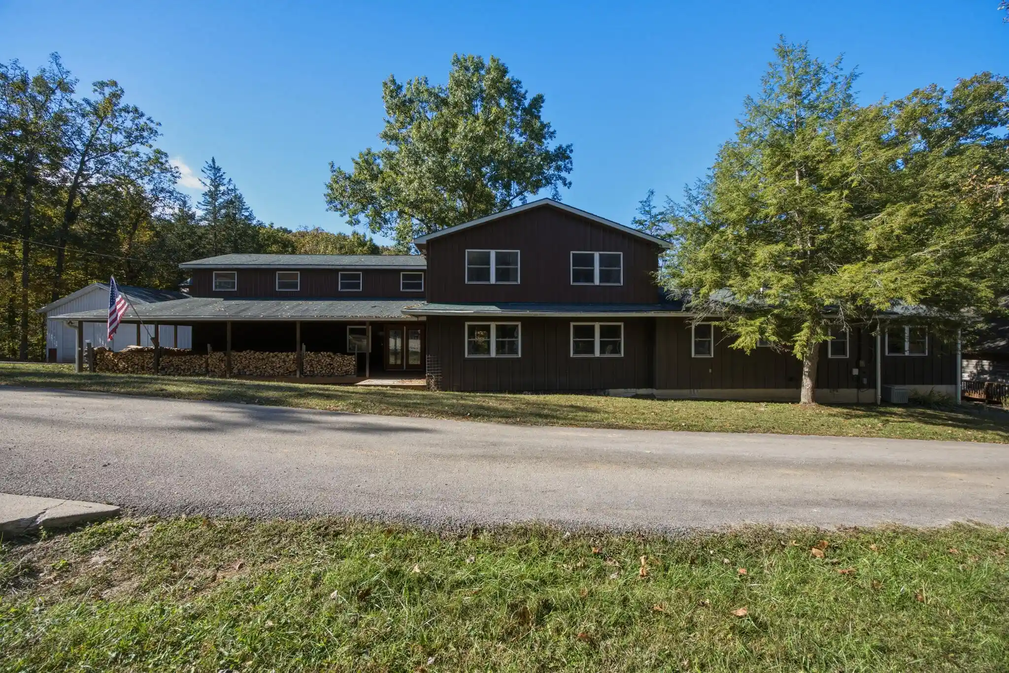 Photo 1 of Single family home for sale at 1574 Sloans Valley Rd, Burnside, KY 42519 | MLS# 26029448 | Listing updated on 2026-10-26