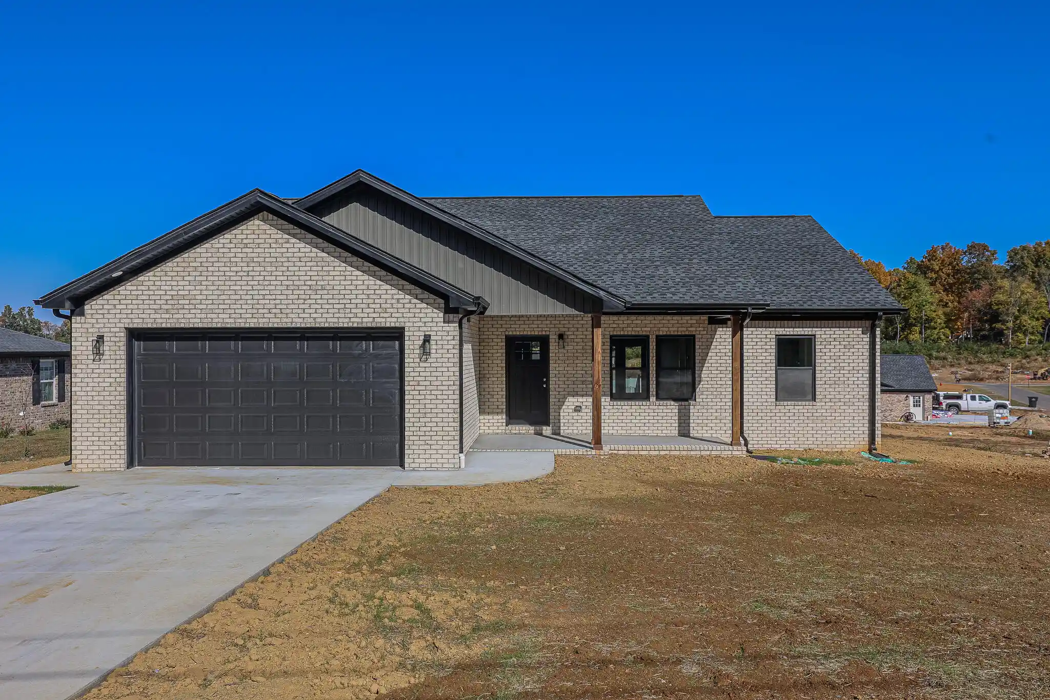 Single family home for sale at 647 Elmdale Rd, Paducah, KY 42003 | MLS# 26030003
