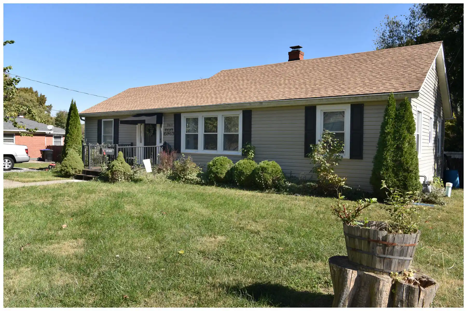 Photo 1 of Single family home for sale at 261 Lyons Dr, Frankfort, KY 40601 | MLS# 26029461 | Listing updated on 2026-10-24