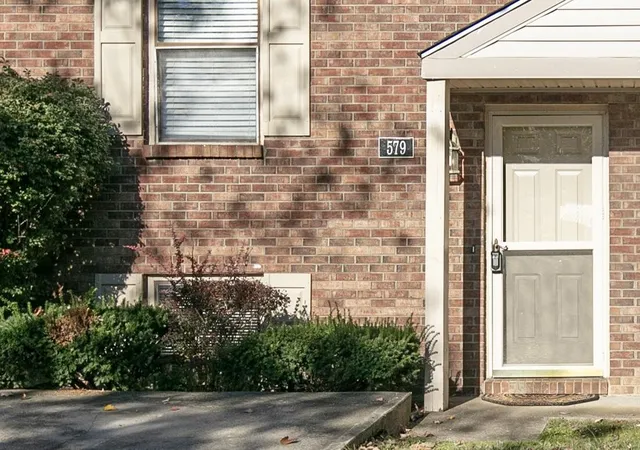 Photo 2 of Townhouse for sale at 579 El Paseo Pl, Lexington, KY 40517 | MLS# 26029957 | Listing updated on 2026-10-29