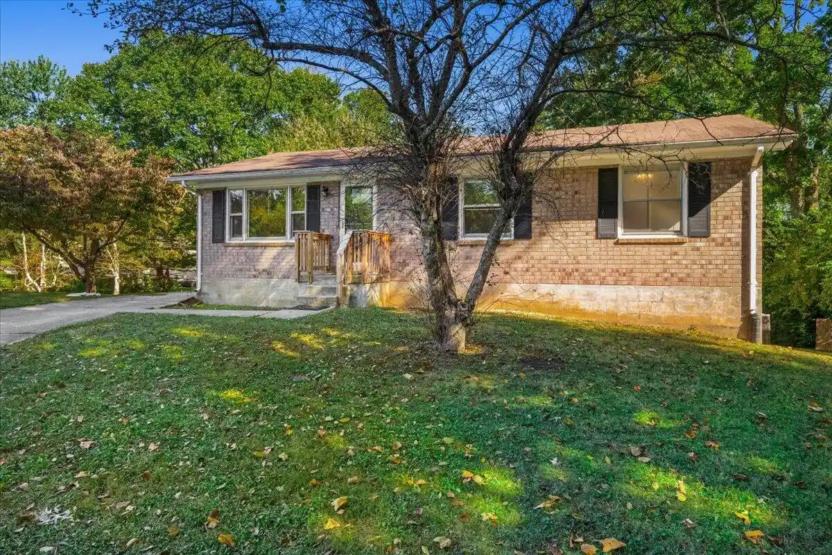 Single family home for sale at 3276 Mount Foraker Dr, Lexington, KY 40515 | MLS# 26029996