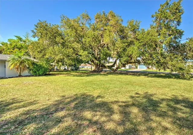 4th image of 13787 River Forest Dr, Fort Myers, FL 33905 | MLS# 225000402