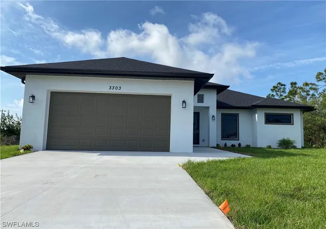Photo 3 of Sale Pending at 3303 16Th St Sw, Lehigh Acres, FL 33976 | MLS# 223027756 | Listing updated on 2025-06-11