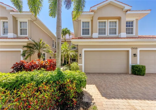 3rd image of 7849 Hawthorne Dr, Naples, FL 34113