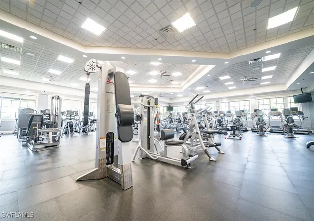 2nd image of 7849 Hawthorne Dr, Naples, FL 34113