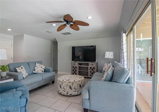 Photo 3 of Sale Pending at 256 Se 46Th Ter, Cape Coral, FL 33904 | MLS# 225062619 | Listing updated on 2025-09-25
