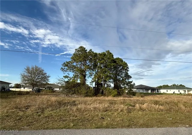 Photo 1 of Sale Pending at 4438 27th St Sw, Lehigh Acres, FL 33973 | MLS# 2025002517 | Listing updated on 2025-11-07