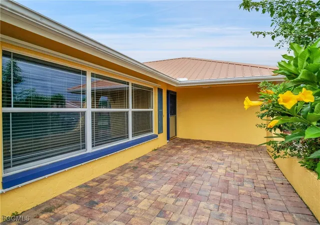 Photo 4 of Sale Pending at 4218 Se 6Th Pl, Cape Coral, FL 33904 | MLS# 2025006647 | Listing updated on 2025-11-05