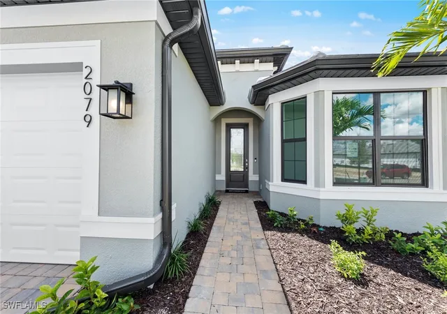Photo 3 of Sale Pending at 2079 Freemont Way, Naples, FL 34120 | MLS# 225069165 | Listing updated on 2025-10-31