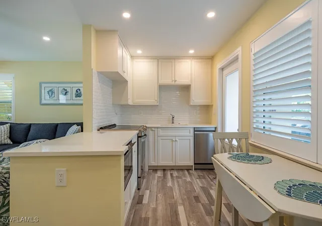 Listing Photo 4 - Condo for sale in building located at 211 8Th Ave S, Naples, FL 34102 - Unit #211A