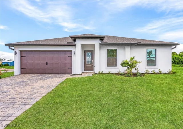 Single family home for sale at 836 Gen D Macarthur Ave, La Belle, FL 33935 | MLS# 225040306 | Listing updated on 2025-05-05