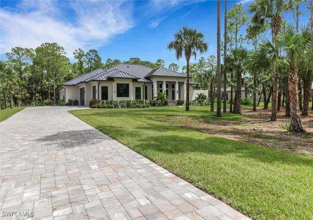 5th image of 524 13Th St Sw, Naples, FL 34117 | MLS# 225050814