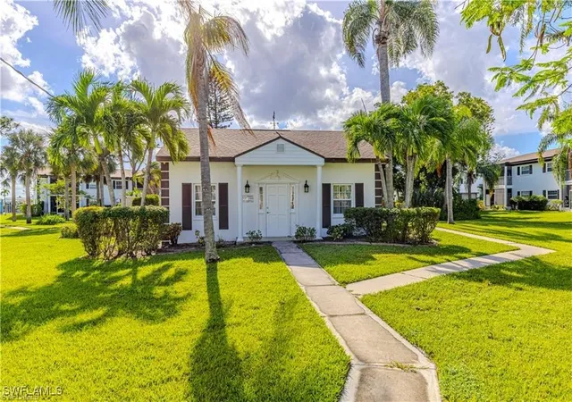 Homes for sale in North Fort Myers, FL | 7025 New Post Drive, North Fort Myers, FL 33917 | Houzeo