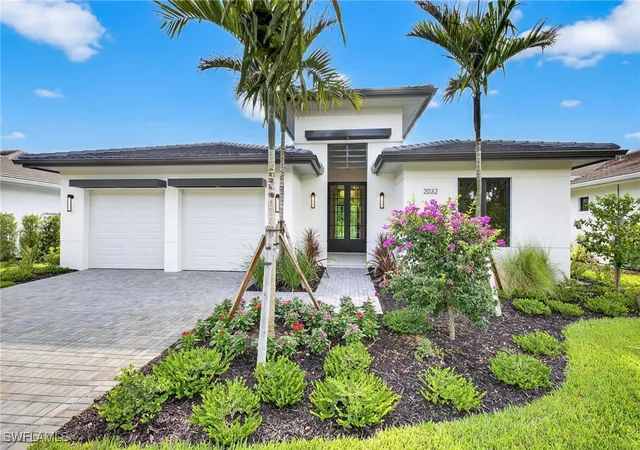 Photo 1 of Single family home for sale at 2032 Cambridge Park Dr, Naples, FL 34109 | MLS# 224026311 | Listing updated on 2026-06-04