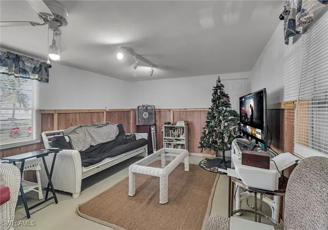 Photo 4 of Manufactured home for sale at 224 Mamie St, Chokoloskee, FL 34138 | MLS# 225020414 | Listing updated on 2026-06-11