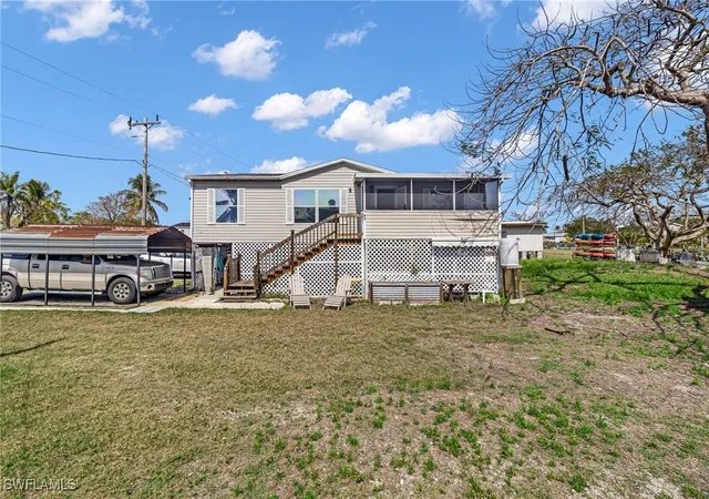 Photo 2 of Manufactured home for sale at 228 Mamie St, Chokoloskee, FL 34138 | MLS# 225021065 | Listing updated on 2026-06-11