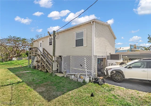 Photo 3 of Manufactured home for sale at 228 Mamie St, Chokoloskee, FL 34138 | MLS# 225021065 | Listing updated on 2026-06-11