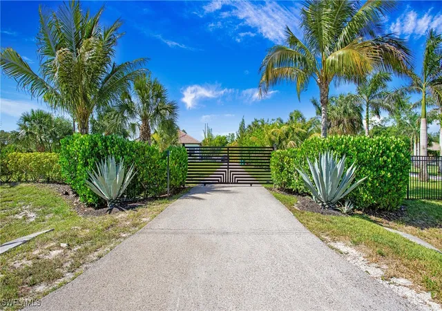 Photo 3 of Single family home for sale at 6341 Green Blvd, Naples, FL 34116 | MLS# 225040457 | Listing updated on 2026-06-03