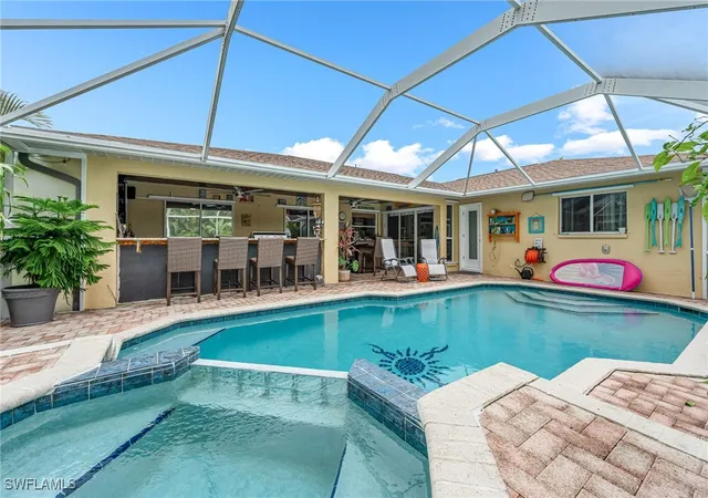 Homes for sale in Cape Coral, FL | 2812 Sw 29th Ave, Cape Coral, FL 33914 | MLS# 225051859