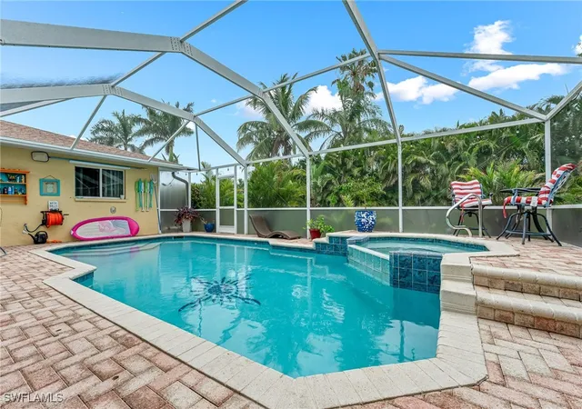 Homes for sale in Cape Coral, FL | 2812 Sw 29th Ave, Cape Coral, FL 33914 | MLS# 225051859