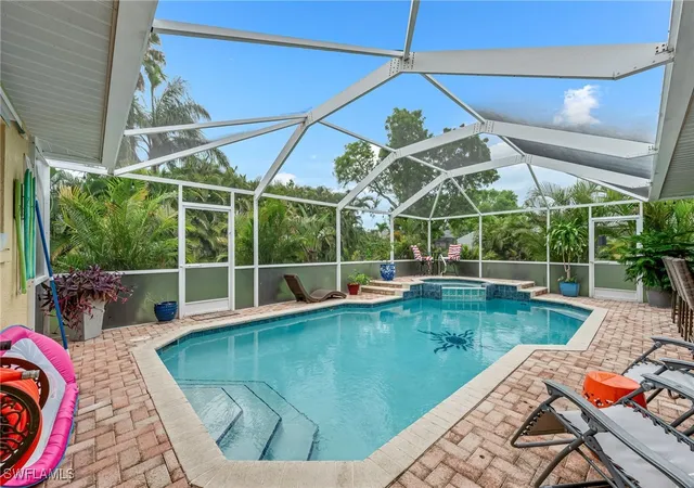 Homes for sale in Cape Coral, FL | 2812 Sw 29Th Ave, Cape Coral, FL 33914 | MLS# 225051859