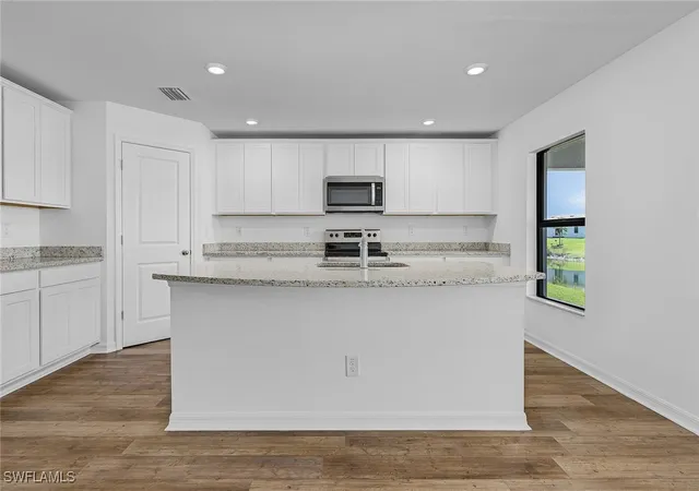 4th image of 868 Gen D Macarthur Ave, La Belle, FL 33935 | MLS# 224042350