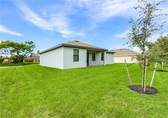 25th image of 4110 Sw Santa Barbara Pl, Cape Coral, FL 33914 | MLS# 225000474
