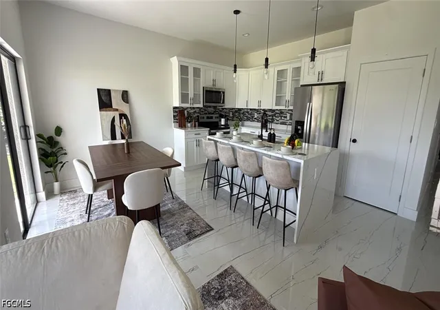 4th image of 6010 Acorn Cir, Labelle, FL 33935 | MLS# 225053389