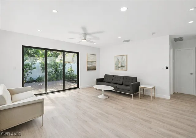 5th image of 721 9Th St S, Naples, FL 34102