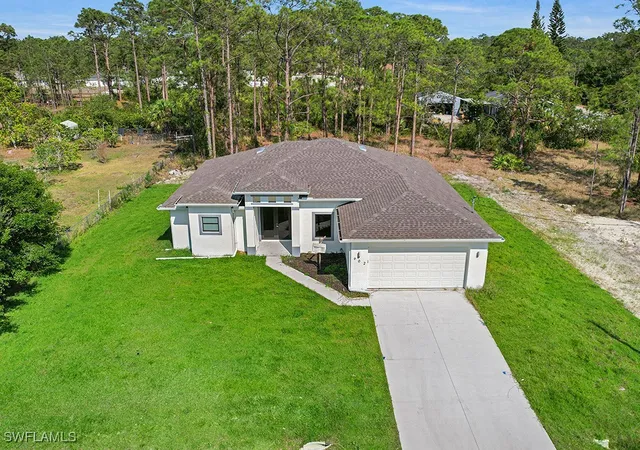 Photo 1 of Single family home for sale at 902 Williams Ave, Lehigh Acres, FL 33972 | MLS# 225006371 | Listing updated on 2026-04-14