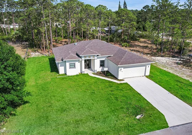 Photo 1 of Single family home for sale at 902 Williams Ave, Lehigh Acres, FL 33972 | MLS# 225006371 | Listing updated on 2026-04-14