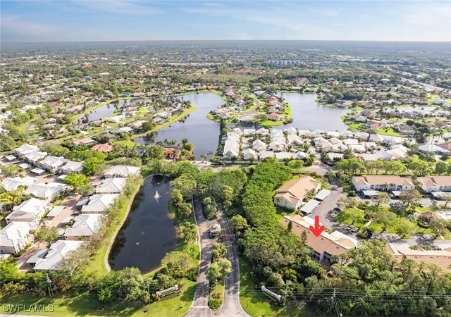 Listing Photo 5 - Condo for sale in building located at 28710 Bermuda Bay Wy, Bonita Springs, FL 34134 - Unit #104