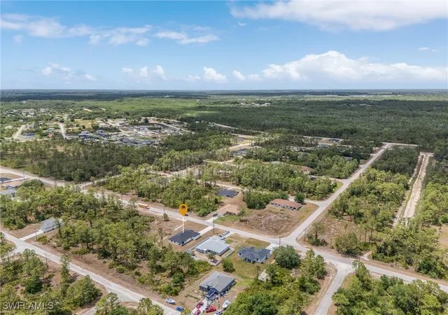 26th image of 337 Woodburn Dr, Lehigh Acres, FL 33972 | MLS# 225053792